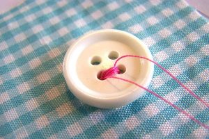 Read more about the article Shirt laundry near me: How to sew a button